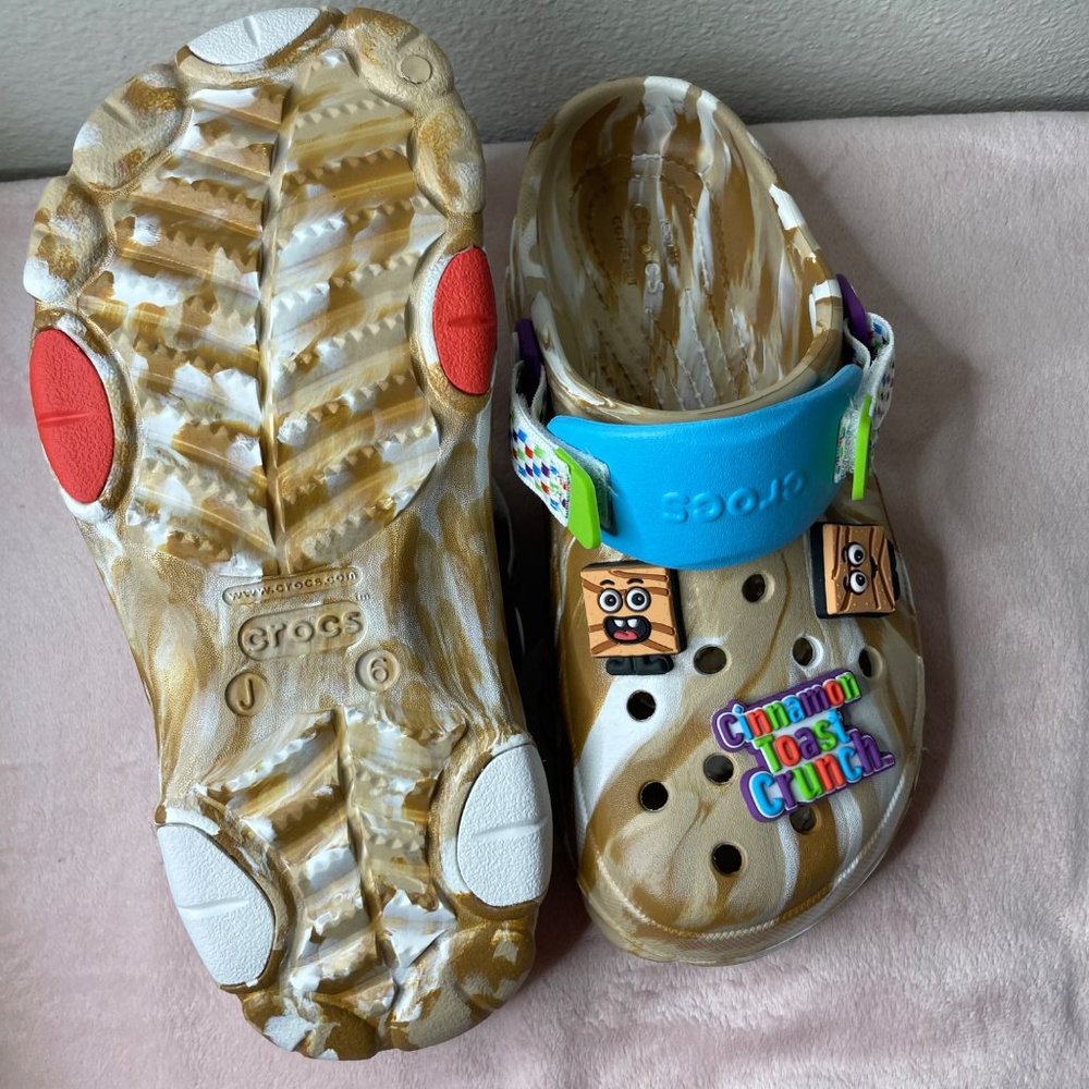 Cinnamon Toast Crunch Crocs Clog 207920-2E9 BRAND NEW *EARLY PAIR* - Picture 9 of 10